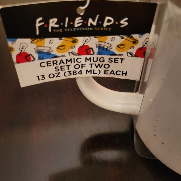 Friends TV Show Gift Set - Picture 9 of 16